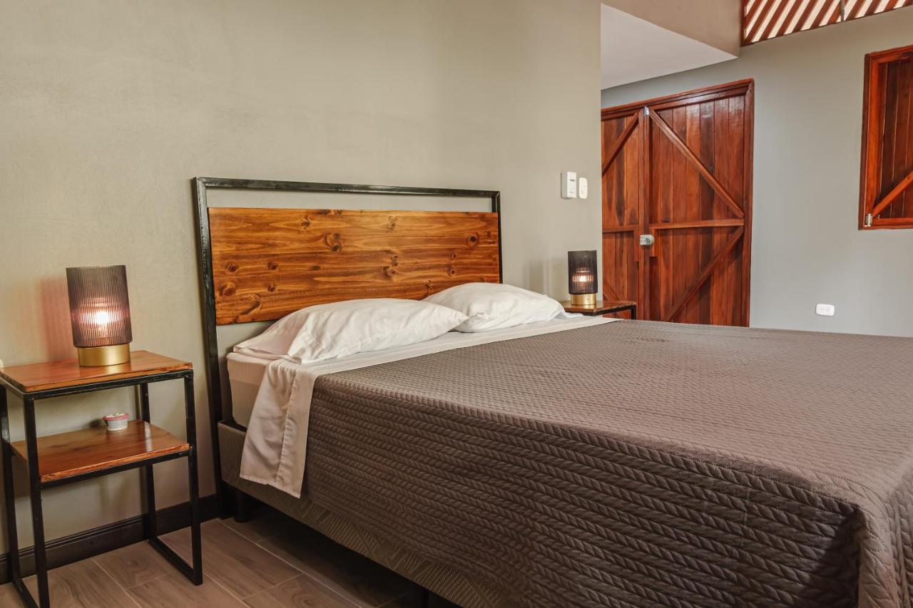 Hotel Boutique The Green Jungle House Puerto Viejo de Talamanca 外观 照片